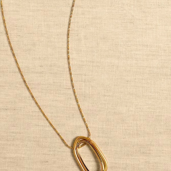 NWT BANANA REPUBLIC ORGANIC SHAPE PENDANT NECKLACE - Picture 3 of 5